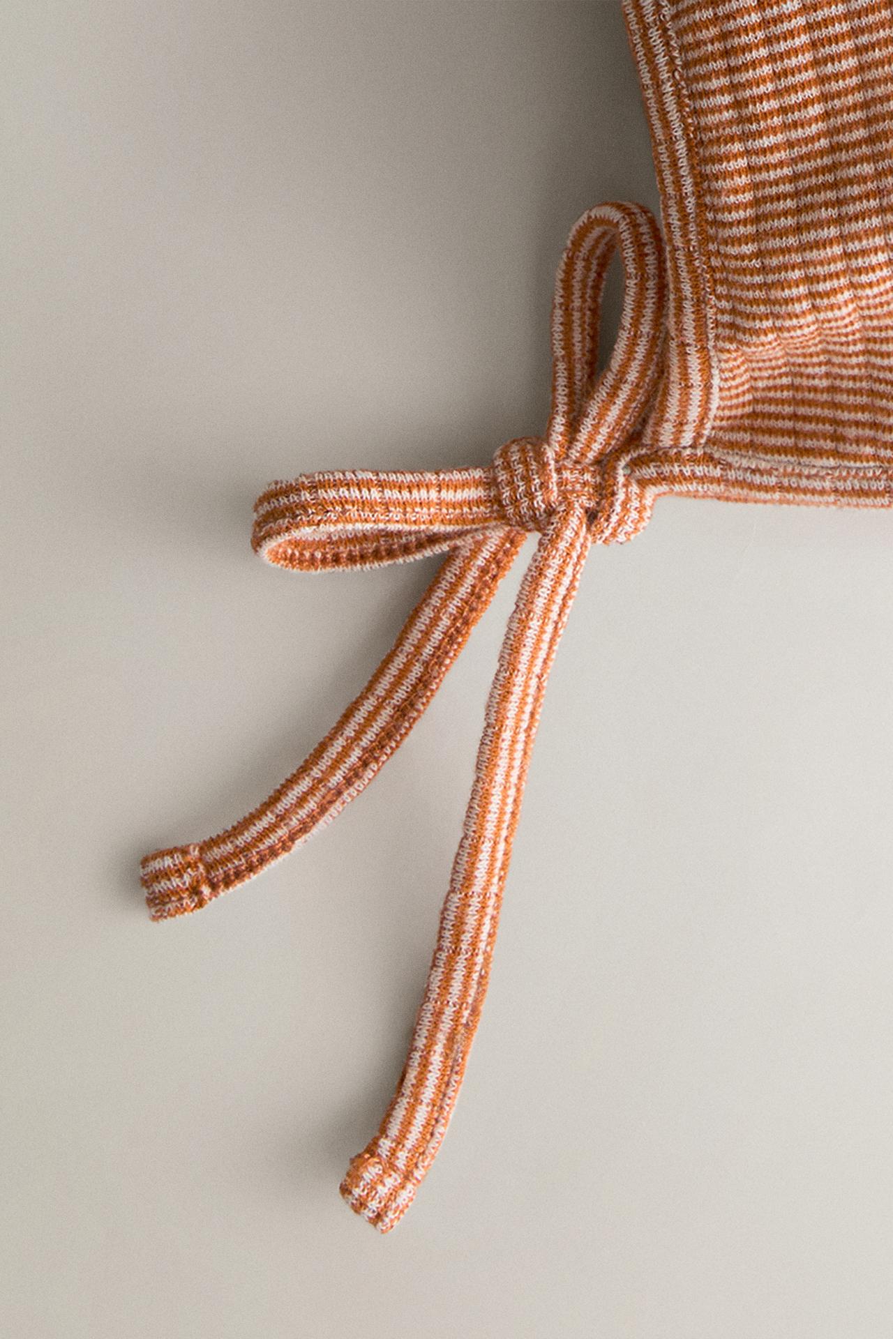 KIDS' STRIPED BONNET — Ecru / Red