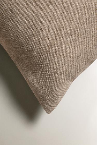 HOUSSE DE COUSSIN FLEURS - Beige clair de Zara - Image 1