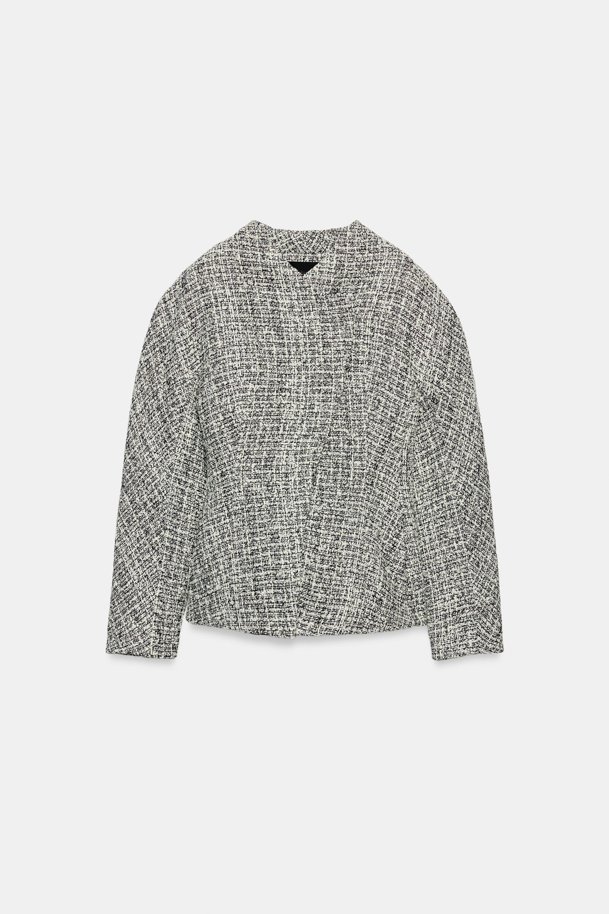 CASACO ESTRUTURADO CRUZADO ZW COLLECTION - Branco / Preto | ZARA