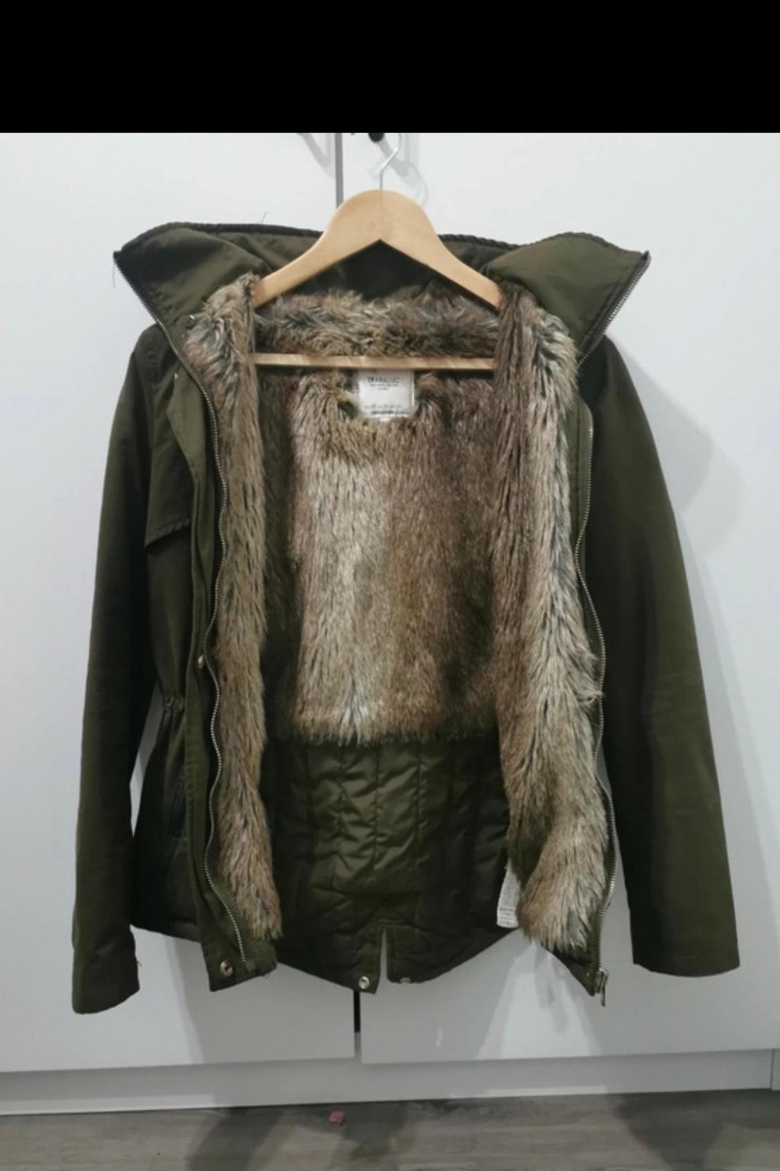 PARKA IMPERMEAVEL COM CAPUZ - Image 2
