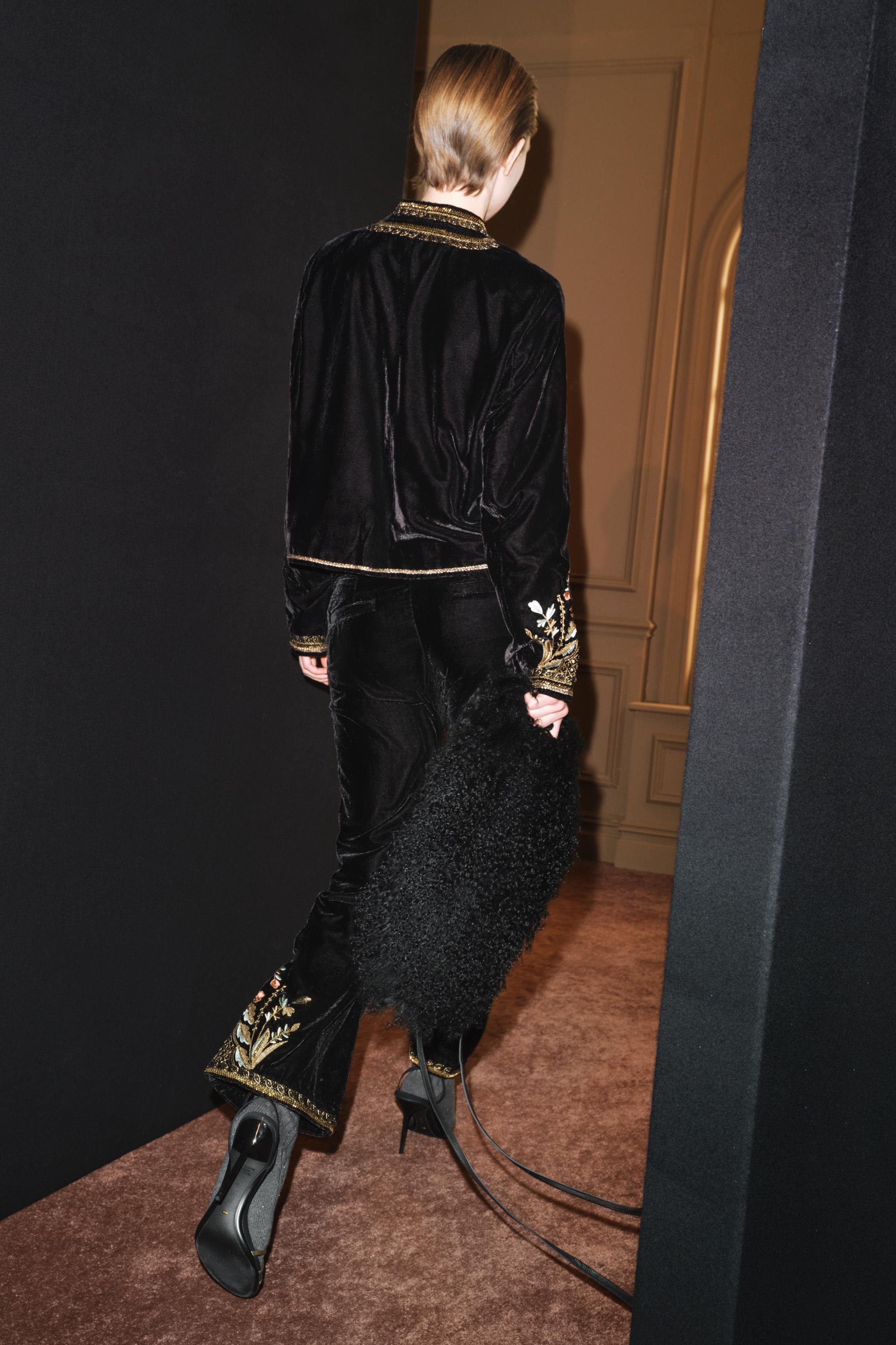 ZW COLLECTION EMBROIDERED VELVET JACKET