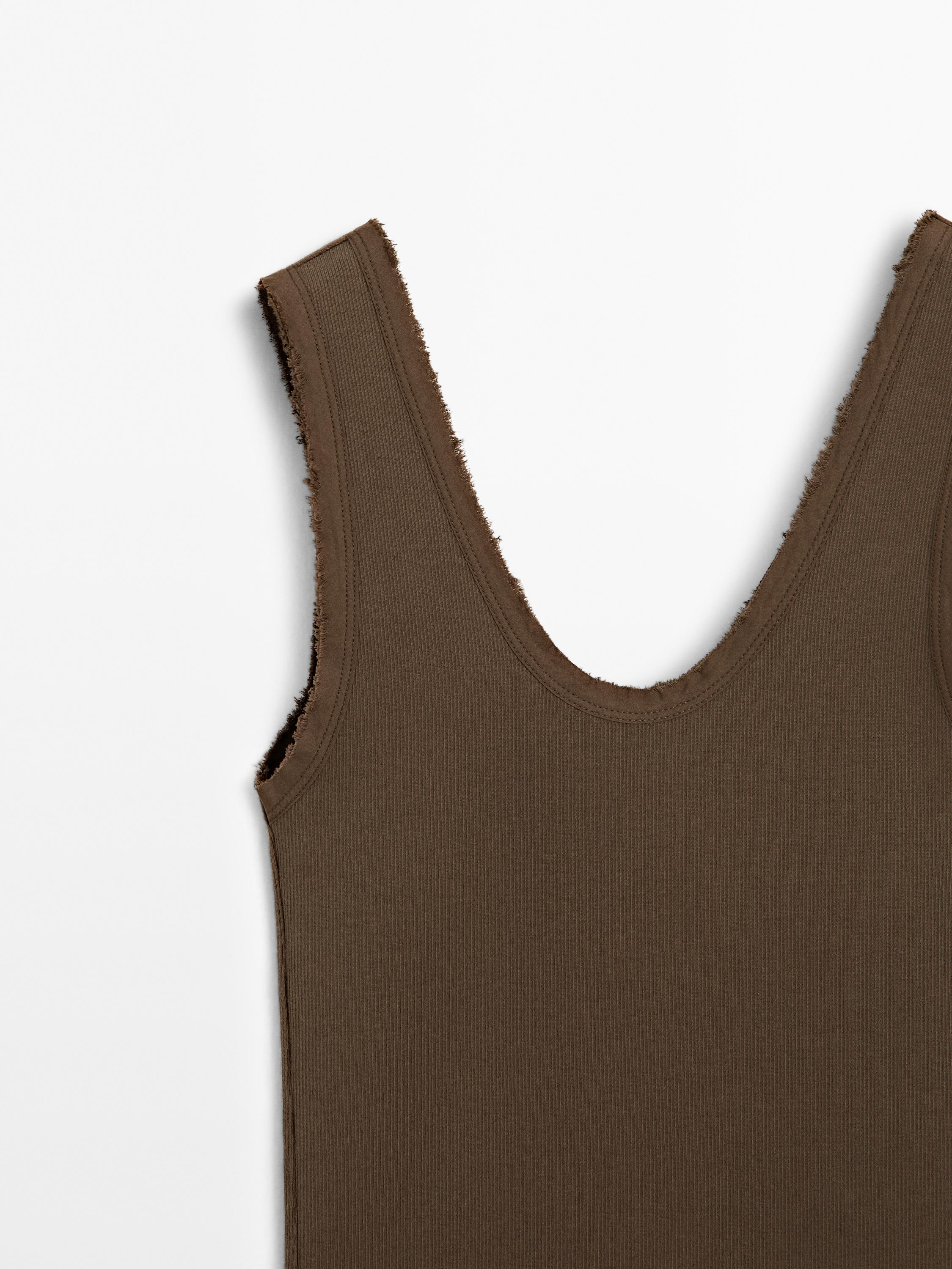 Cotton blend top with frayed piping