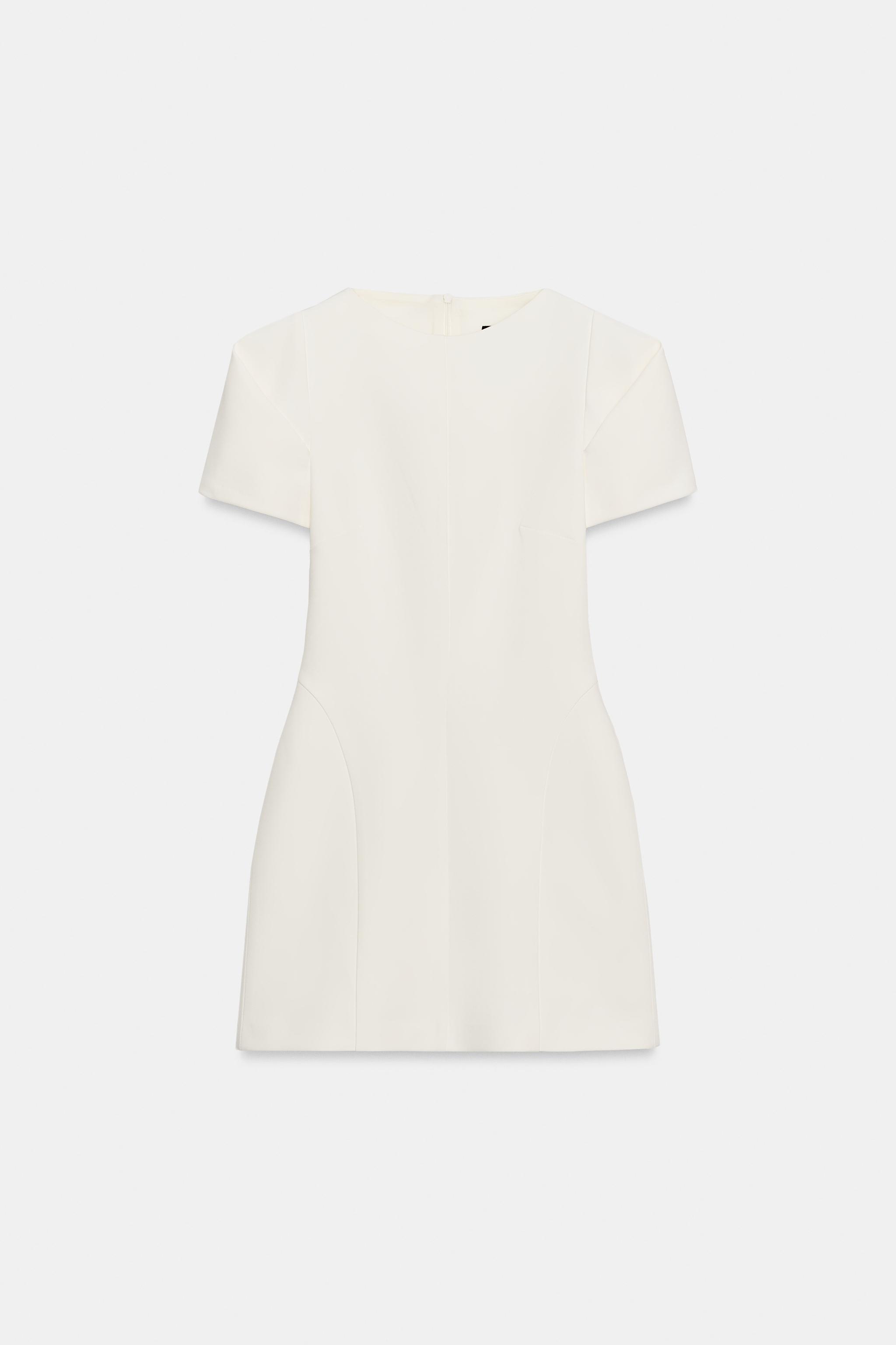 ROBE COURTE À MANCHES PLISSÉES