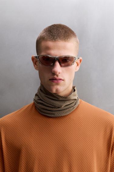 ԿԻՍԱՇԱՐՖ ԱՌԱՁԳԱԿԱՆ ԿԱՌՈՒՑՎԱԾՔՈՎ - լվացված կանաչ Zara-ից - Նկար 0