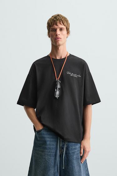 CAMISETA COM TEXTOS ESTAMPADOS - Preto da Zara