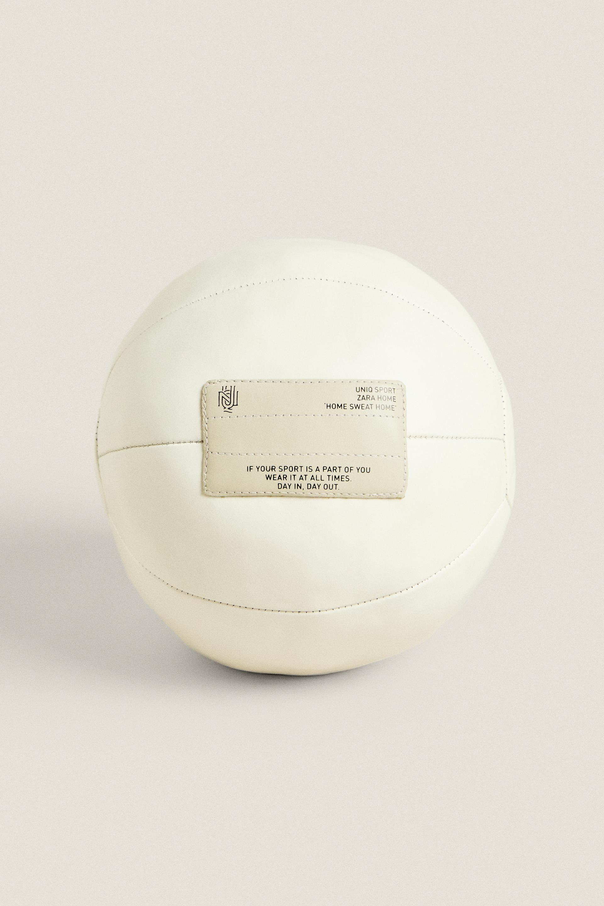 UNIQ MEDICINE BALL White ZARA United Kingdom