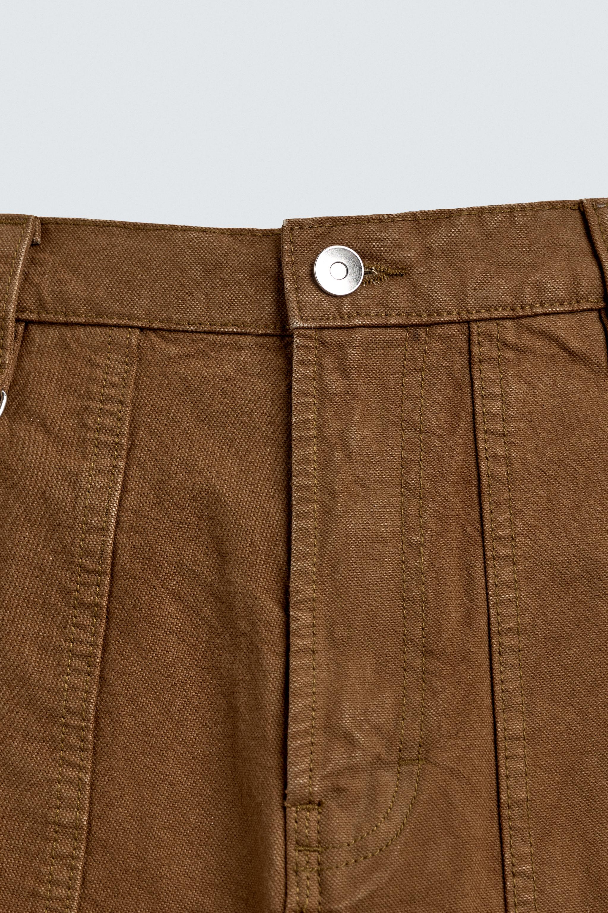 CARGO PANTS WITH POCKETS