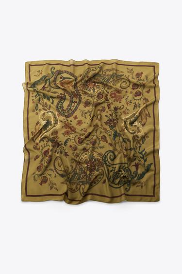 منديل مطبع بحرير - خردلي الخاص بـ Zara
