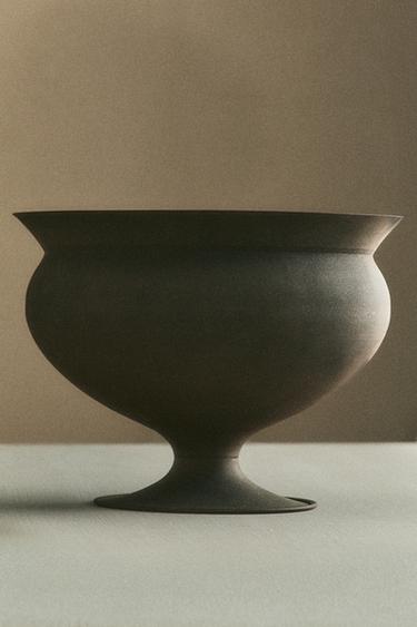 TALL METAL POT - Brown by Zara