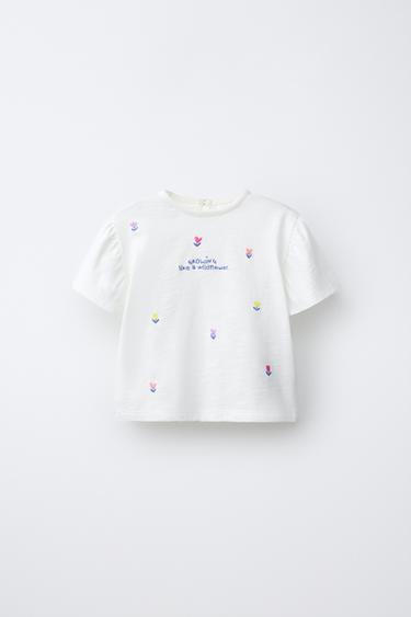 CAMISETA BORDADO FLORES - Crudo claro de Zara