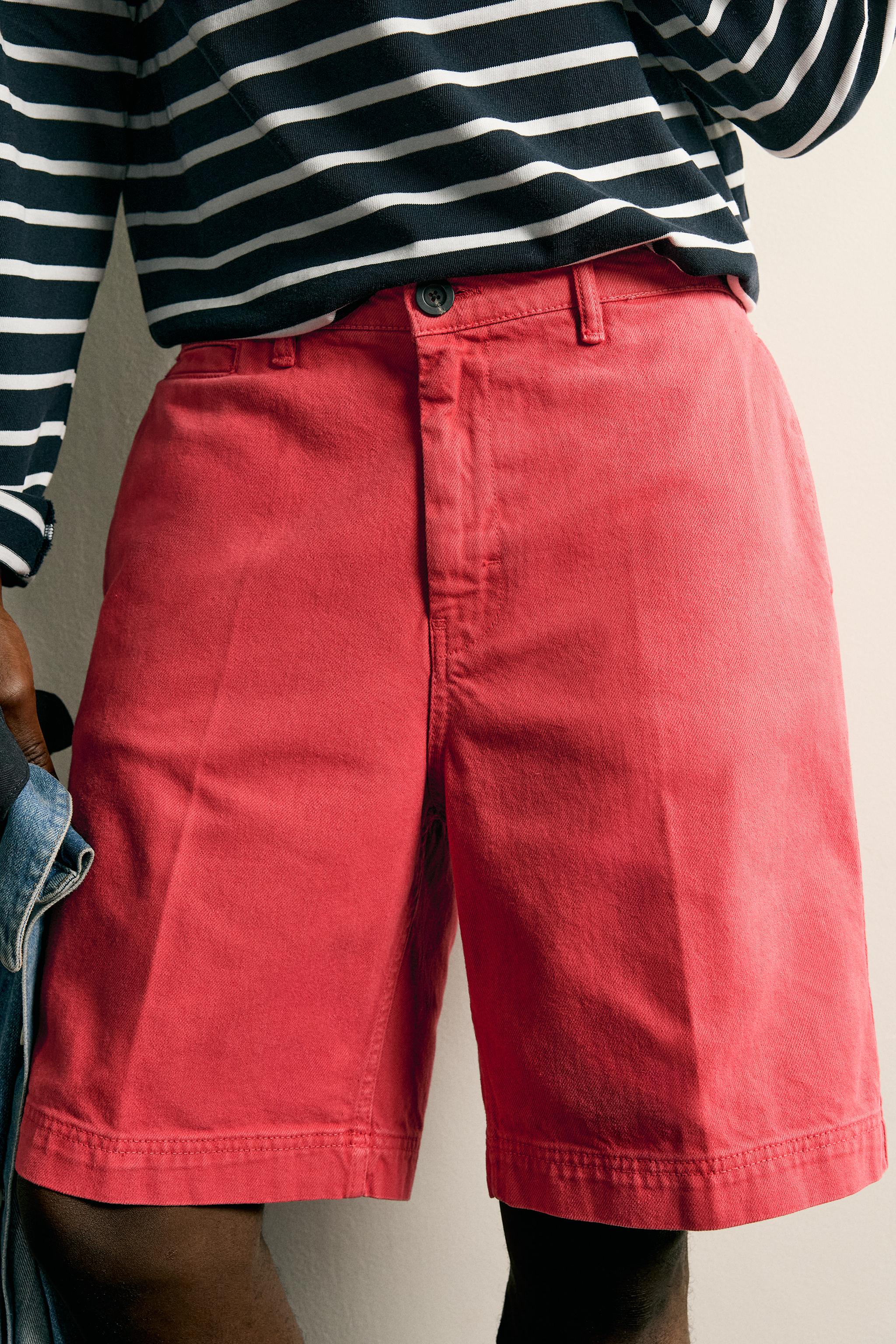 STRAIGHT FIT CHINO SHORTS
