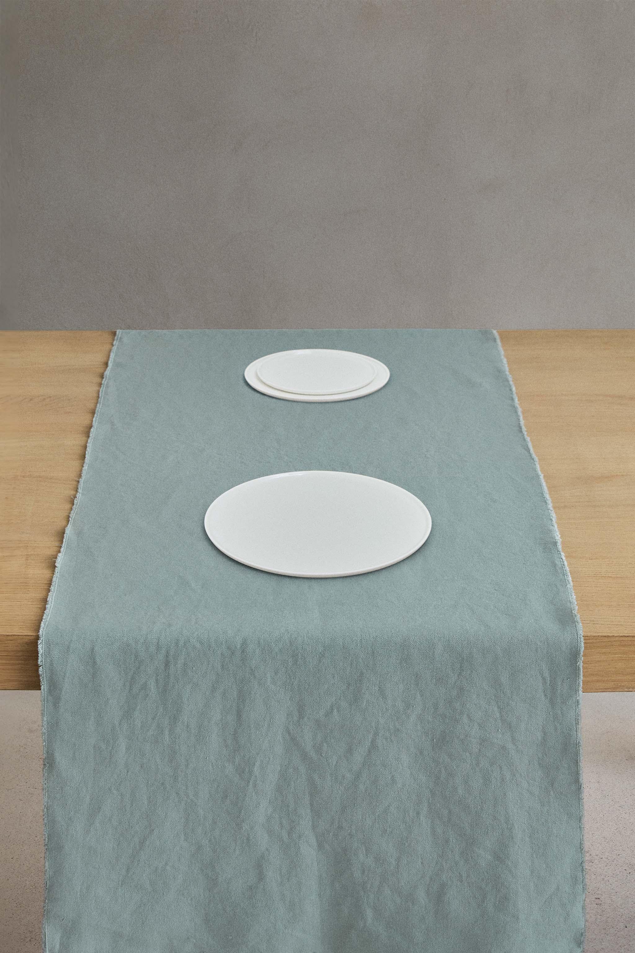 TABLE RUNNER 01 — Mid-blue