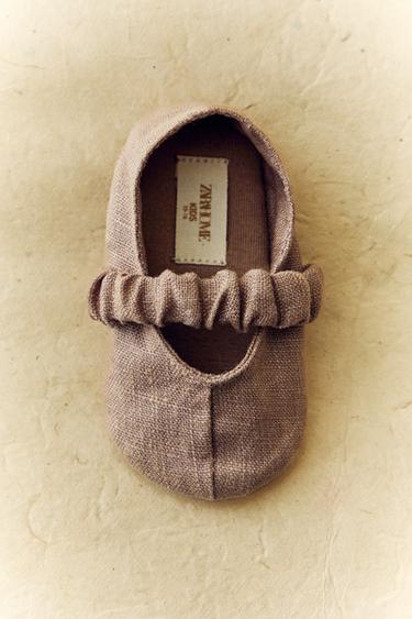 BABYSCHUHE LEINEN MIT RIEMEN - Gebrochenes Weiß von Zara