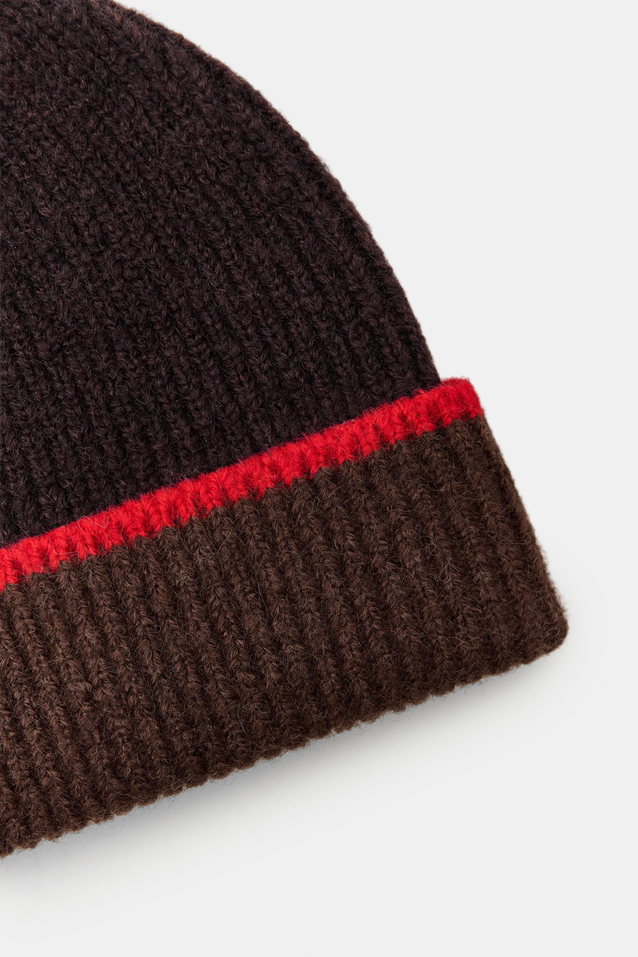 CONTRAST CUFF BEANIE