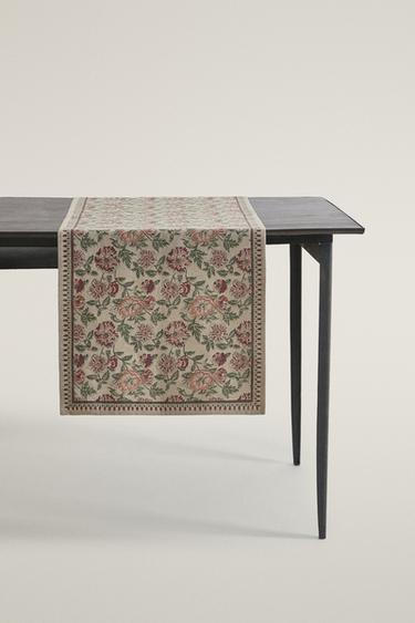 TAFELLOPER MET BLOEMENPRINT - Donkerroze van Zara