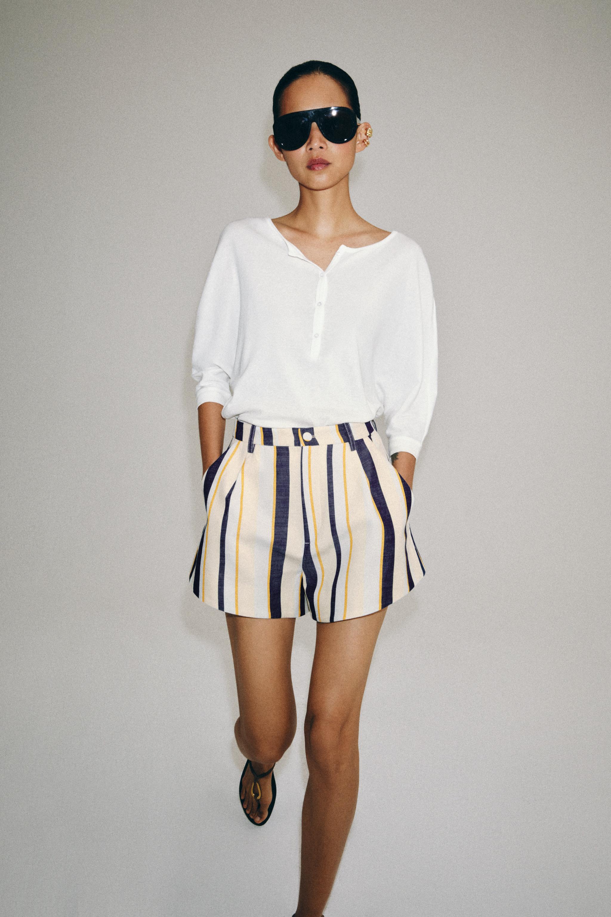 STRIPED PLEATED SHORTS ZW COLLECTION