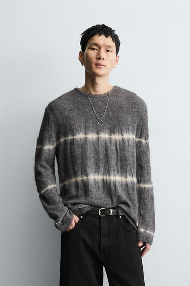 كنزة بطبعة صبغ بالقماش المربوط - أخضر مموه الخاص بـ Zara