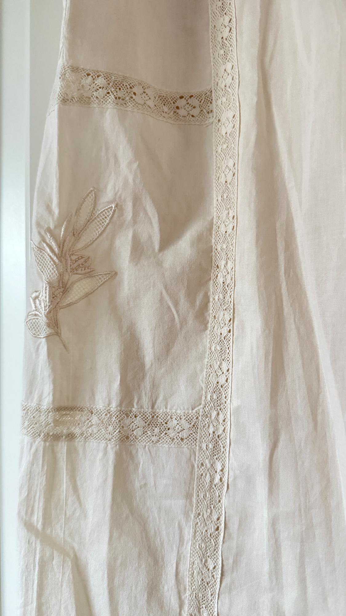 FLORAL EMBROIDERED LACE TROUSERS - Image 3