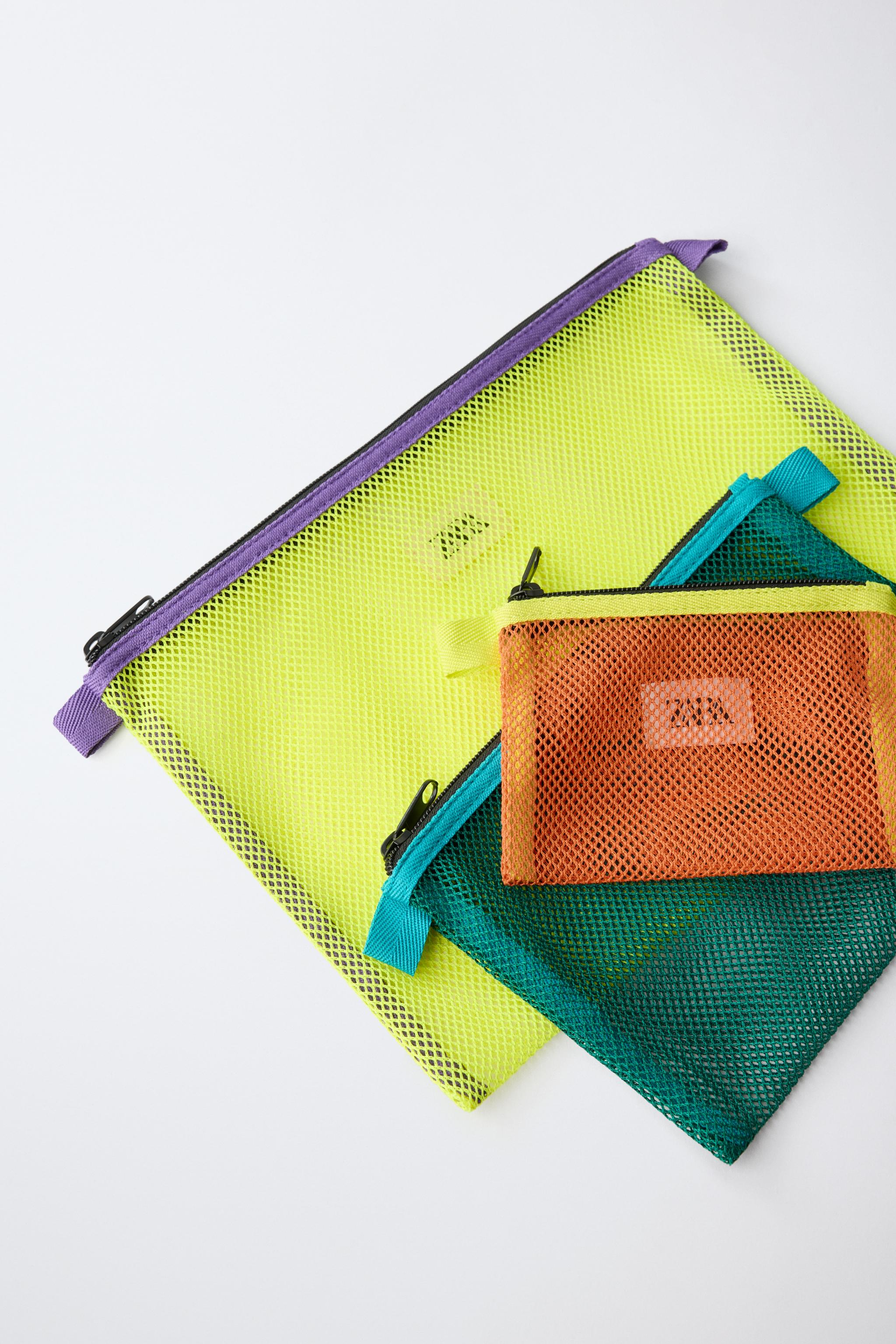MULTI-COLOR TRAVEL BAG PACK