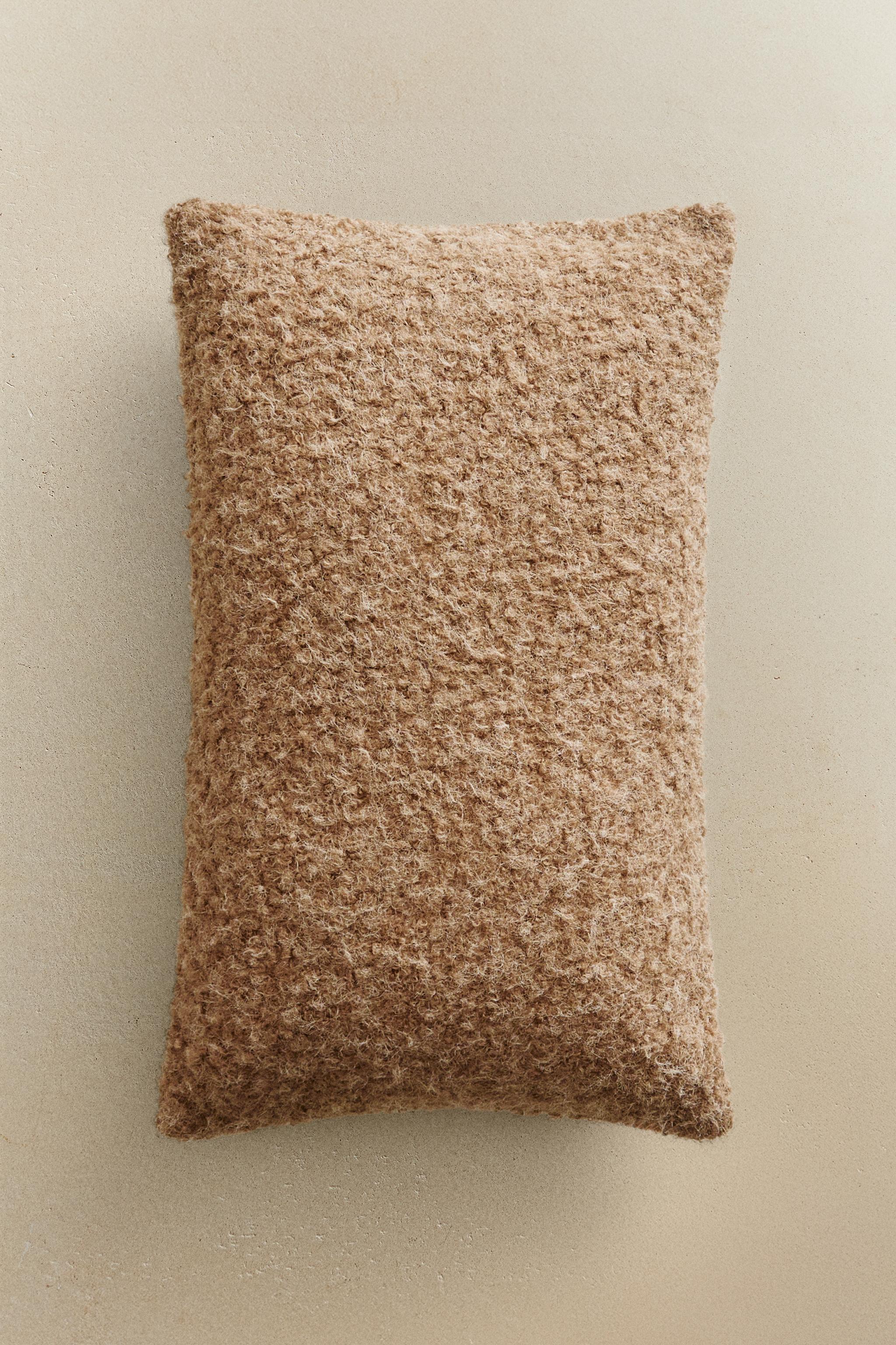 BRUSHED FUR CUSHION COVER
