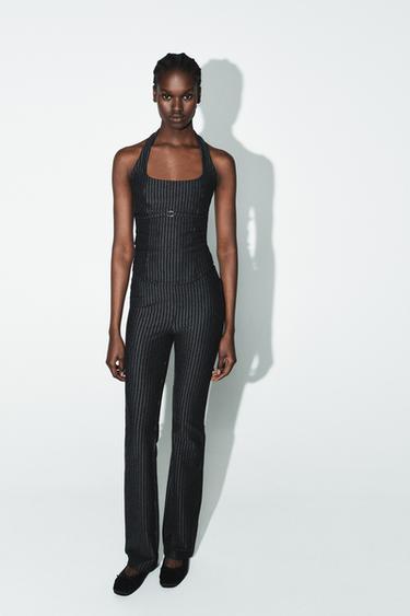 TOP HALTER INTERLOCK - Vigoré oscuro de Zara