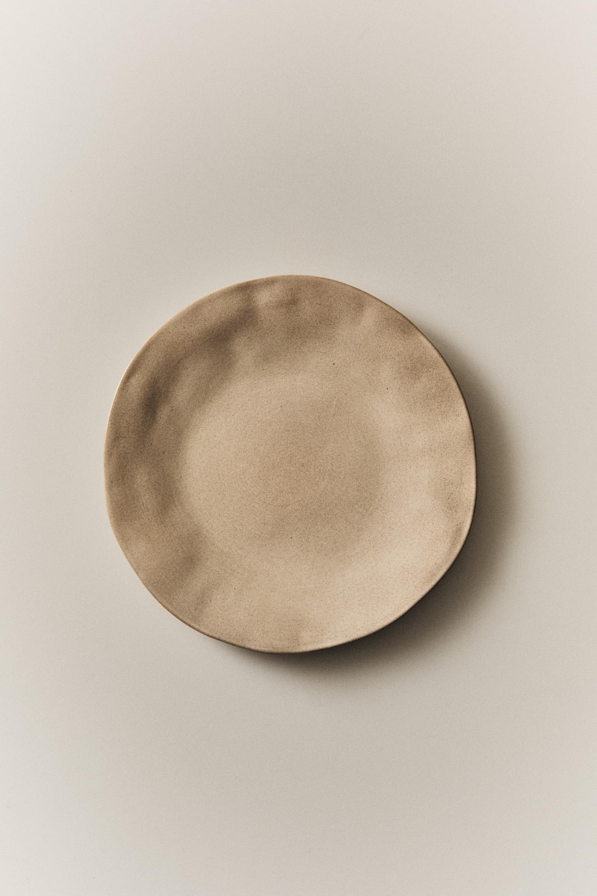 IRREGULAR STONEWARE DESSERT PLATE