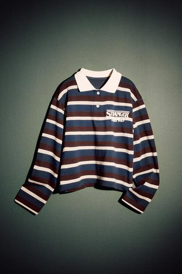 POLO RAYAS STRANGER THINGS © NETFLIX - rayas de Zara