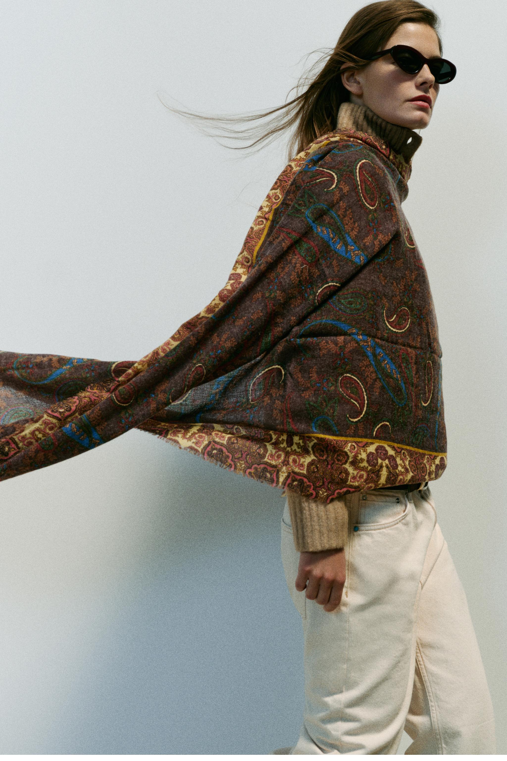 PAISLEY PRINT SCARF