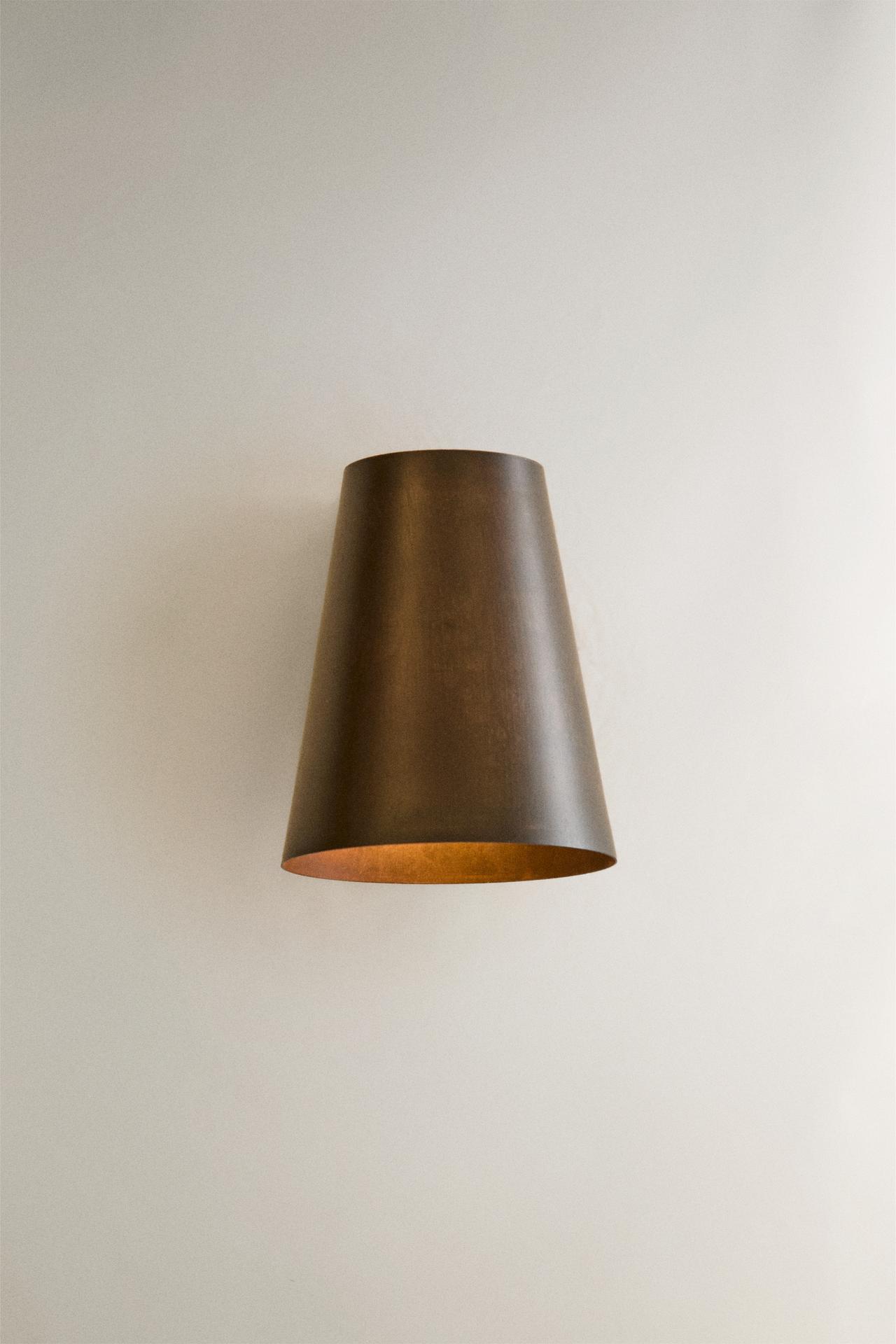 LAMP | RUSTIC METAL WALL LIGHT FIXTURE — Rust