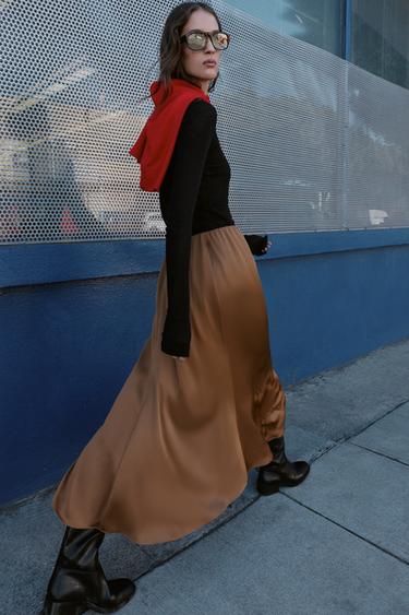 JUPE MI-LONGUE SATINÉE - Caramel de Zara - Image 3