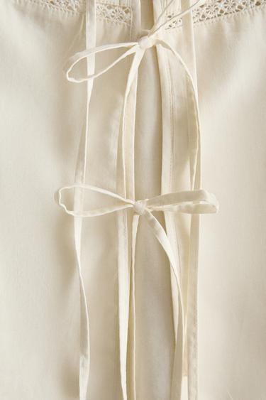 CHEMISE CACHE-COU PLISSÉ - Écru de Zara - Image 2