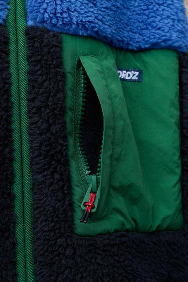 BLOUSON EFFET MOUTON À CAPUCHE COLOR BLOCK - Multicolore de Zara - Image 7