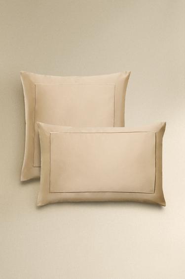 SATEEN PILLOWCASE WITH TRIM (400 THREAD COUNT) - Gold by Zara - Image 0