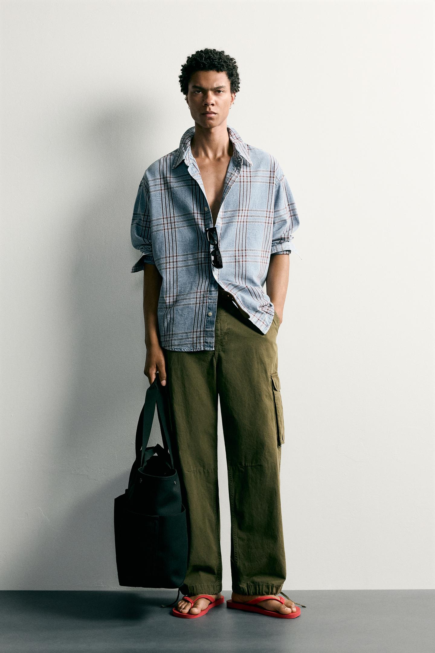 Мужская рубашка Zara Plaid Relaxed-Fit Denim Shirt, цвет: Светлый синий
