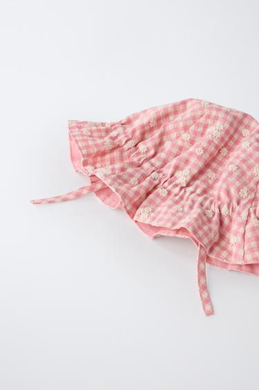 BONNET CARREAUX VICHY ET FLEURS BRODÉES - Rose / Blanc de Zara - Image 2