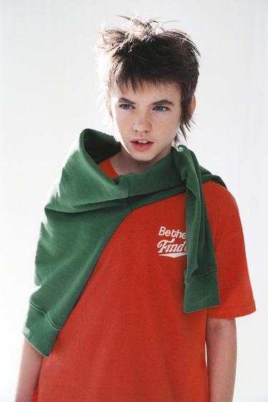 SLOGAN PRINT T-SHIRT - Red by Zara