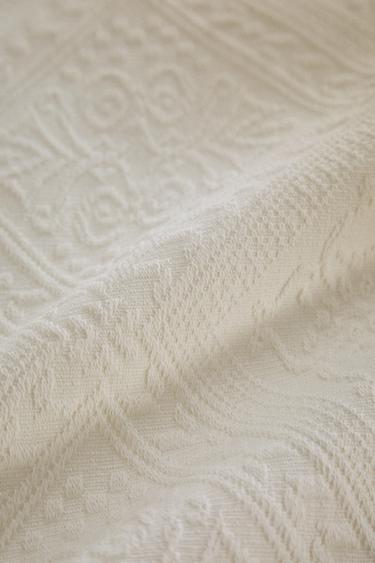 COTTON BEDSPREAD WITH GEOMETRIC DESIGN - Beige by Zara