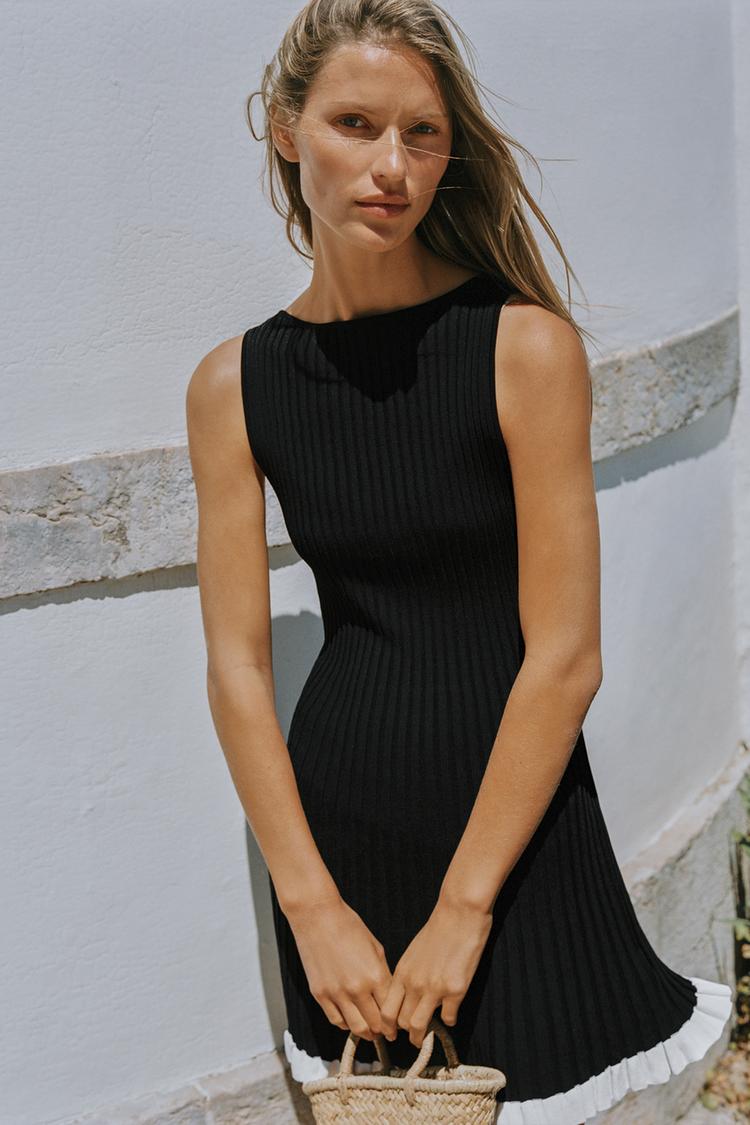 SHORT RIBBED KNIT DRESS