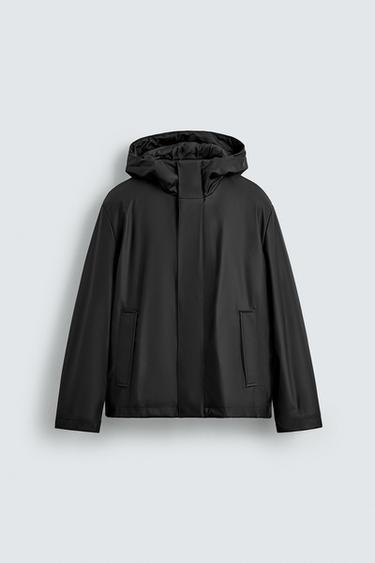 PARKA S GUMOVÝM EFEKTOM A KAPUCŇOU - čierna zn. Zara