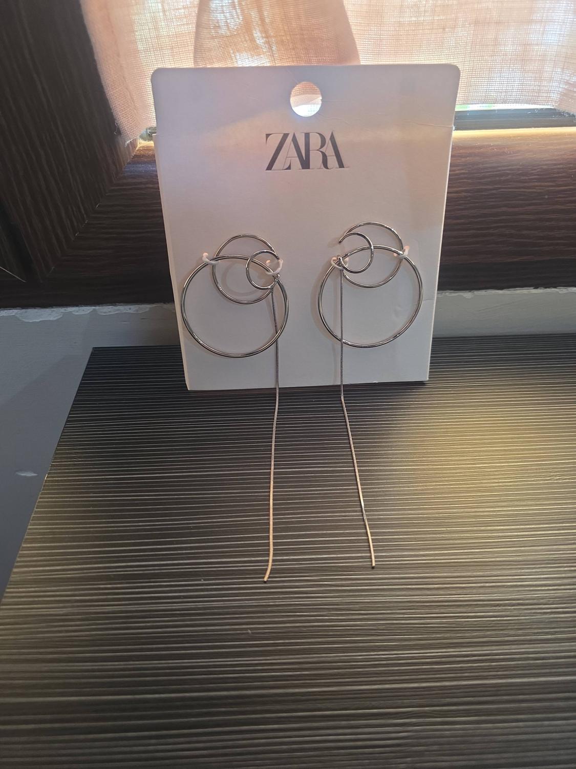 ADJUSTABLE HOOP EARRINGS - Image 2
