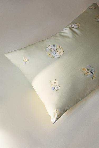 TAIE D’OREILLER SATIN FLEURS SAUVAGES - Vert de Zara - Image 5