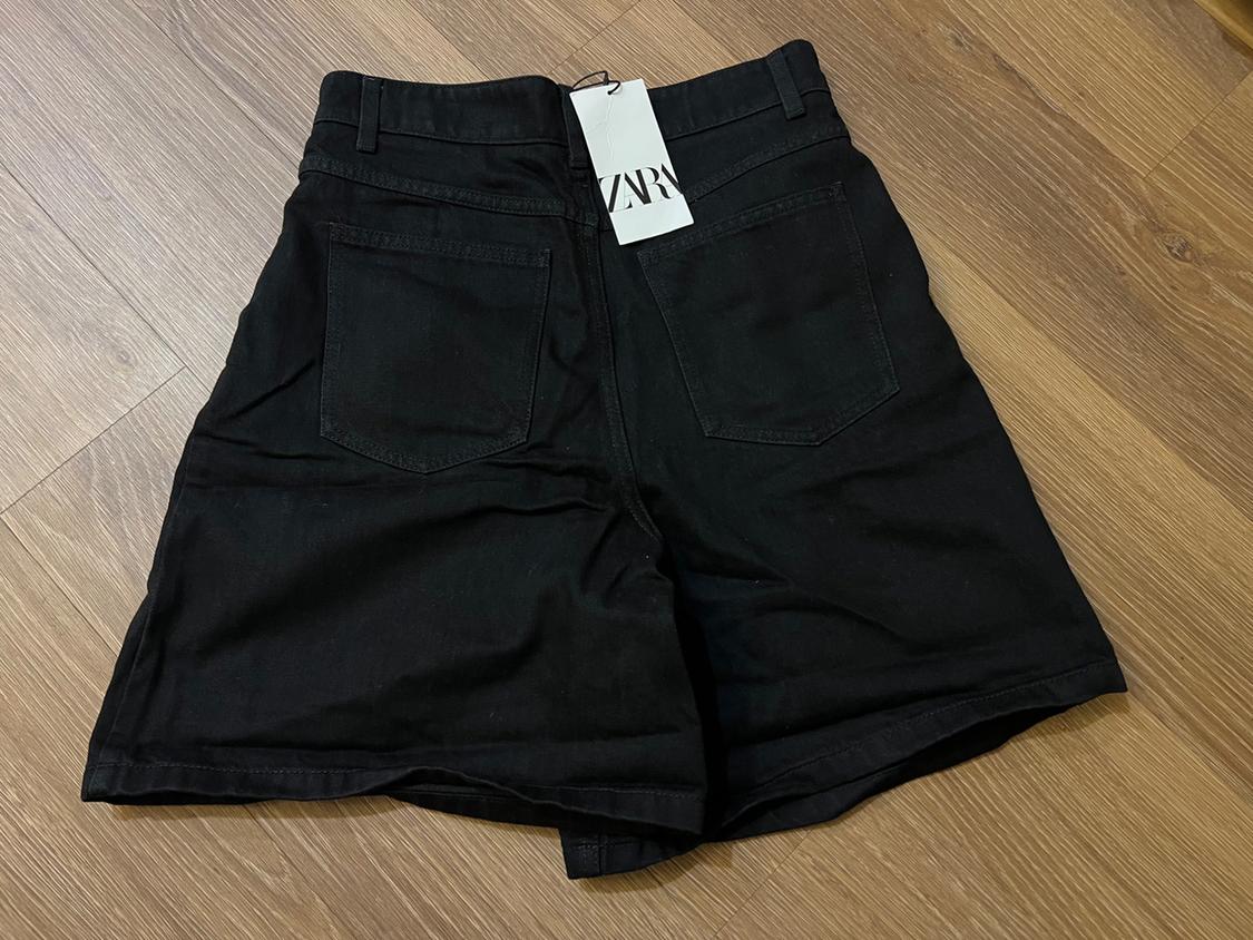 PLEATED SHORTS - Image 2