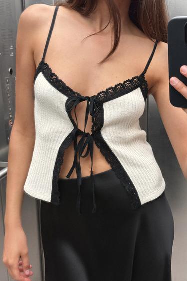 TOP ROMANTICO CONTRASTE - Blanco roto de Zara