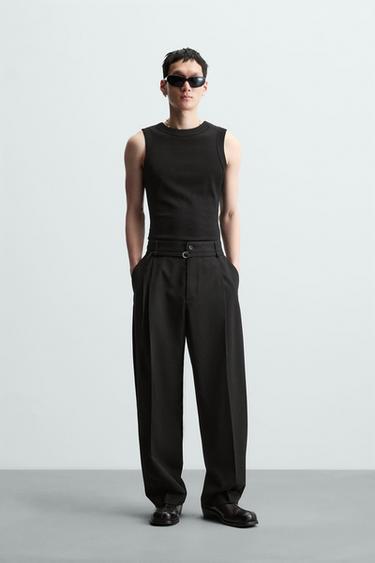 PANTALÓN PLIEGUES CINTURÓN - Negro de Zara - Imagen 0