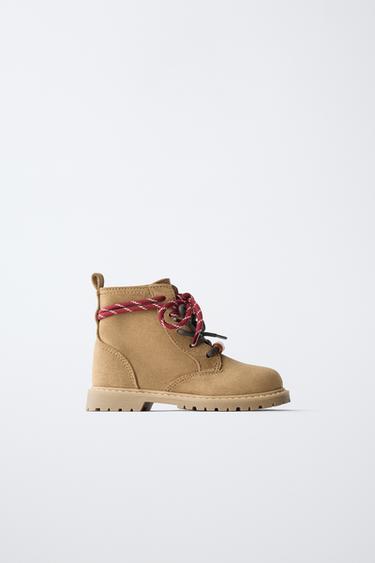BOTTINES À LACETS DÉTAILS - Marron de Zara - Image 0