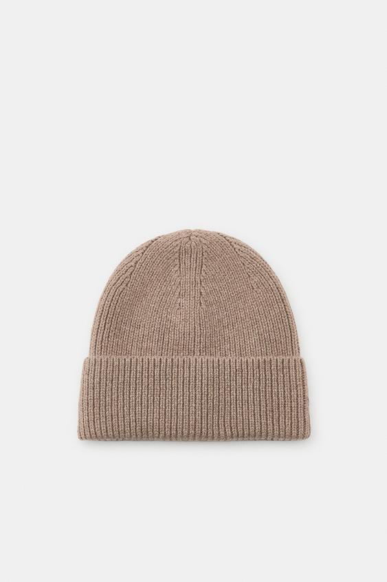 CUFFED RIBBED BEANIE HAT
