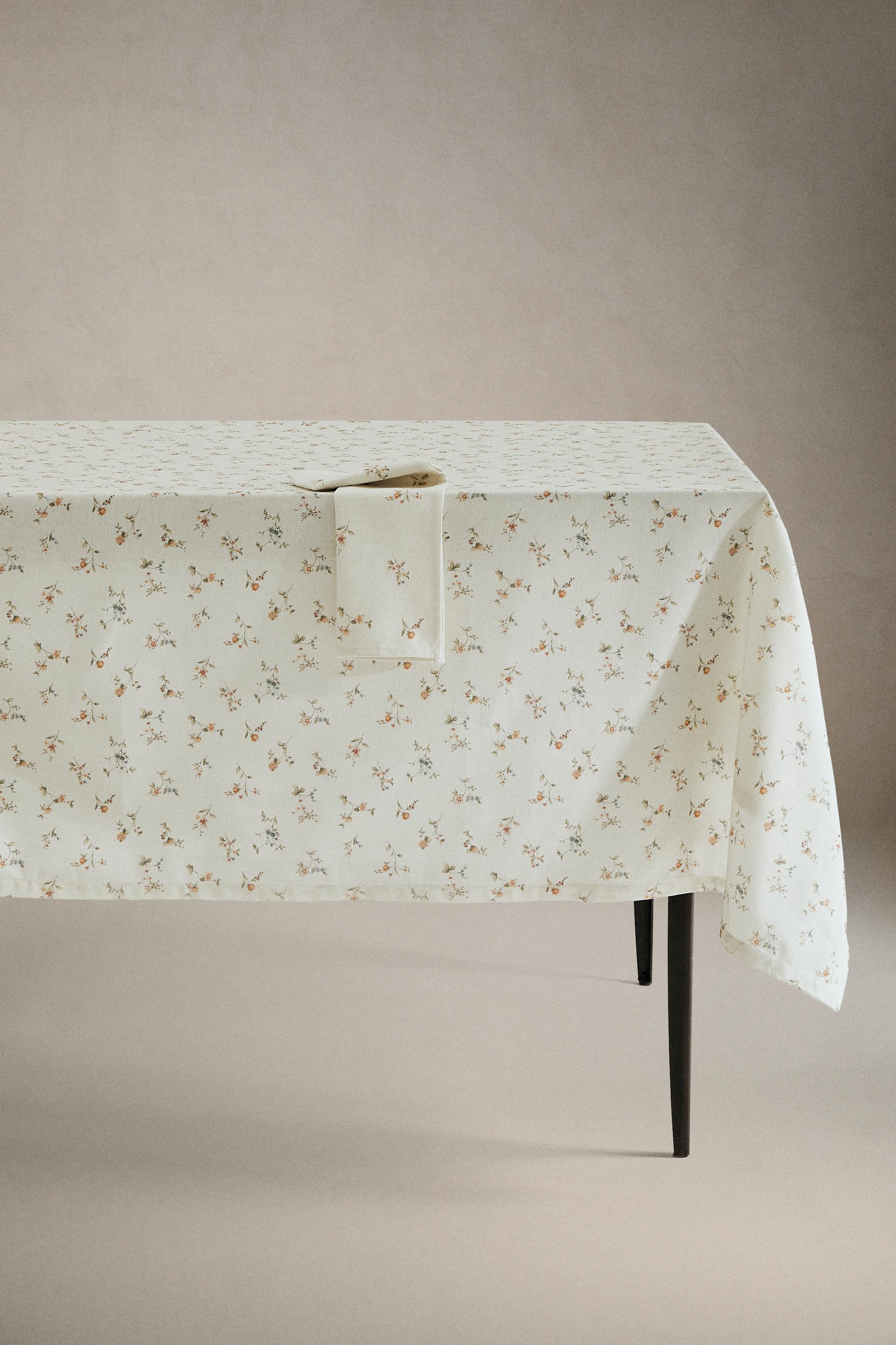ZARA HOME - 新品 ZARA HOME ザラホーム フラワー プリント テーブルクロス フローラルプリント テーブルクロス | Zara Home 日本/Japan