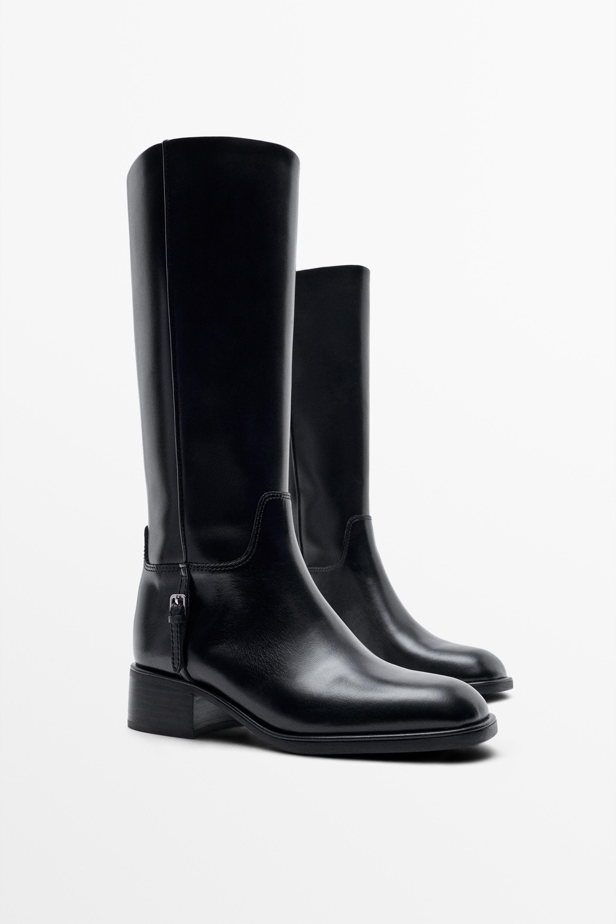 Flat leather boots with lateral buckle — Black
