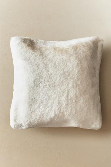HOUSSE DE COUSSIN FOURRURE - Blanc cassé de Zara - Image 4