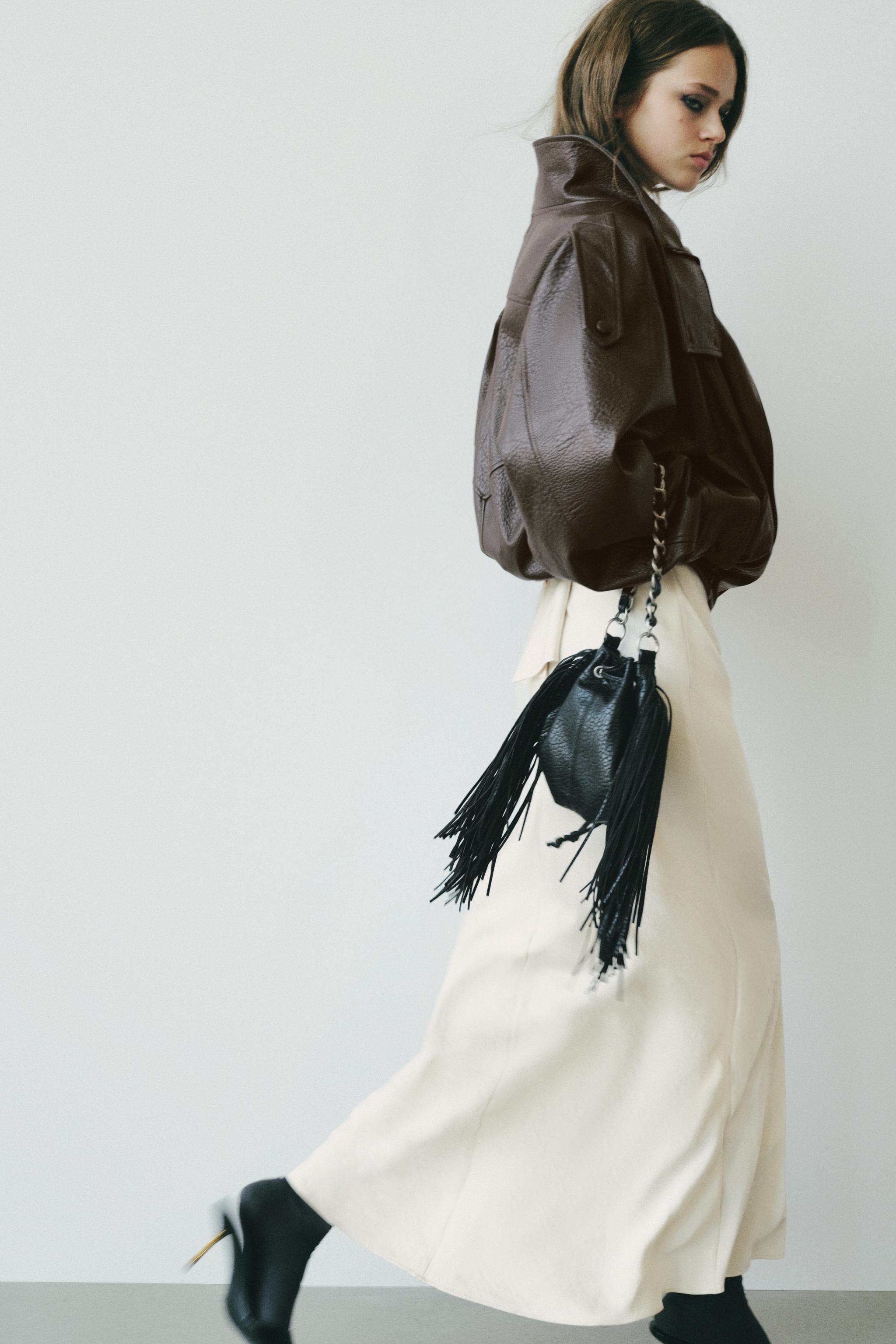FRINGE SHOULDER BAG
